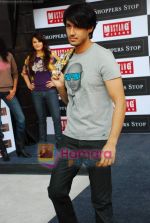 at Mustang Jeans launch in Shoppers Stop, Juhu on 15th Dec 2009 (11).JPG